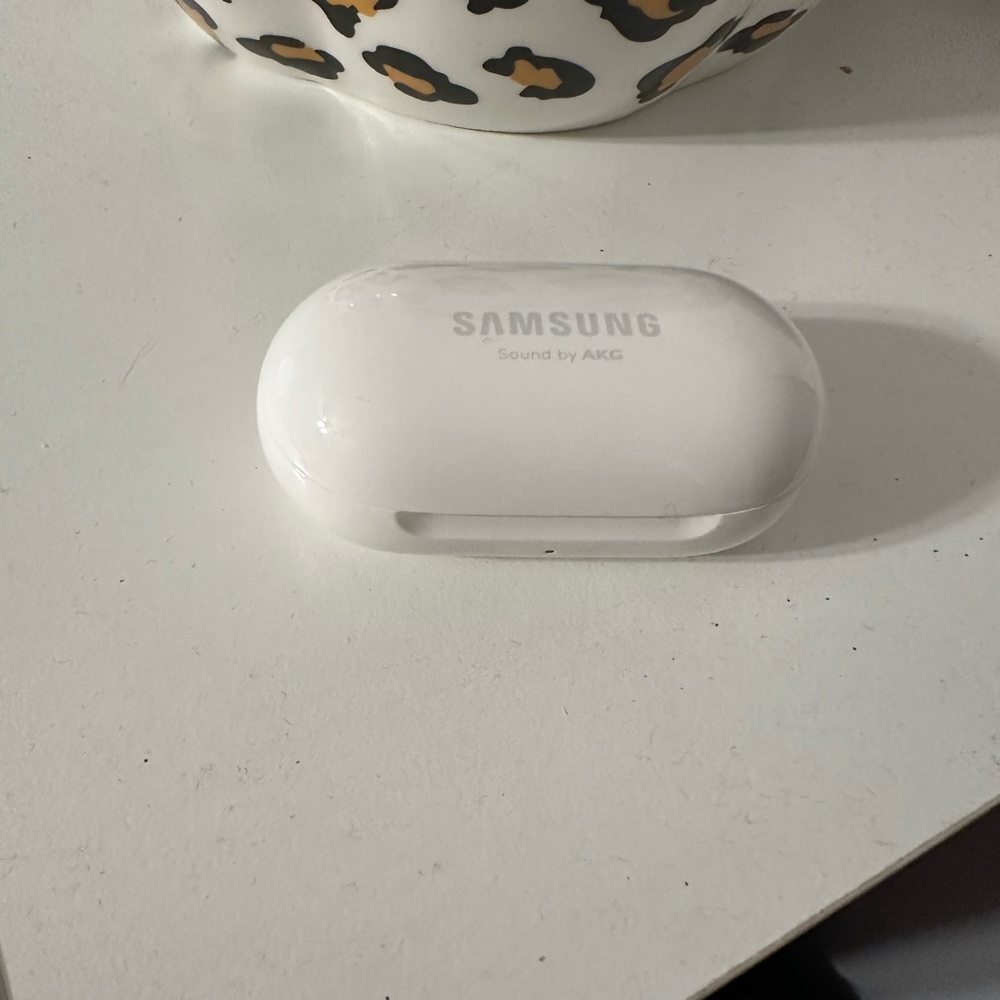 Samsung wireless galaxy buds +